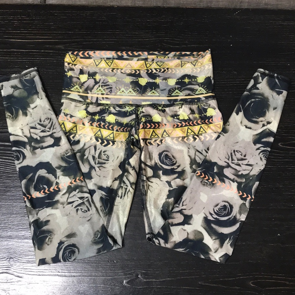 Teeki yoga pants